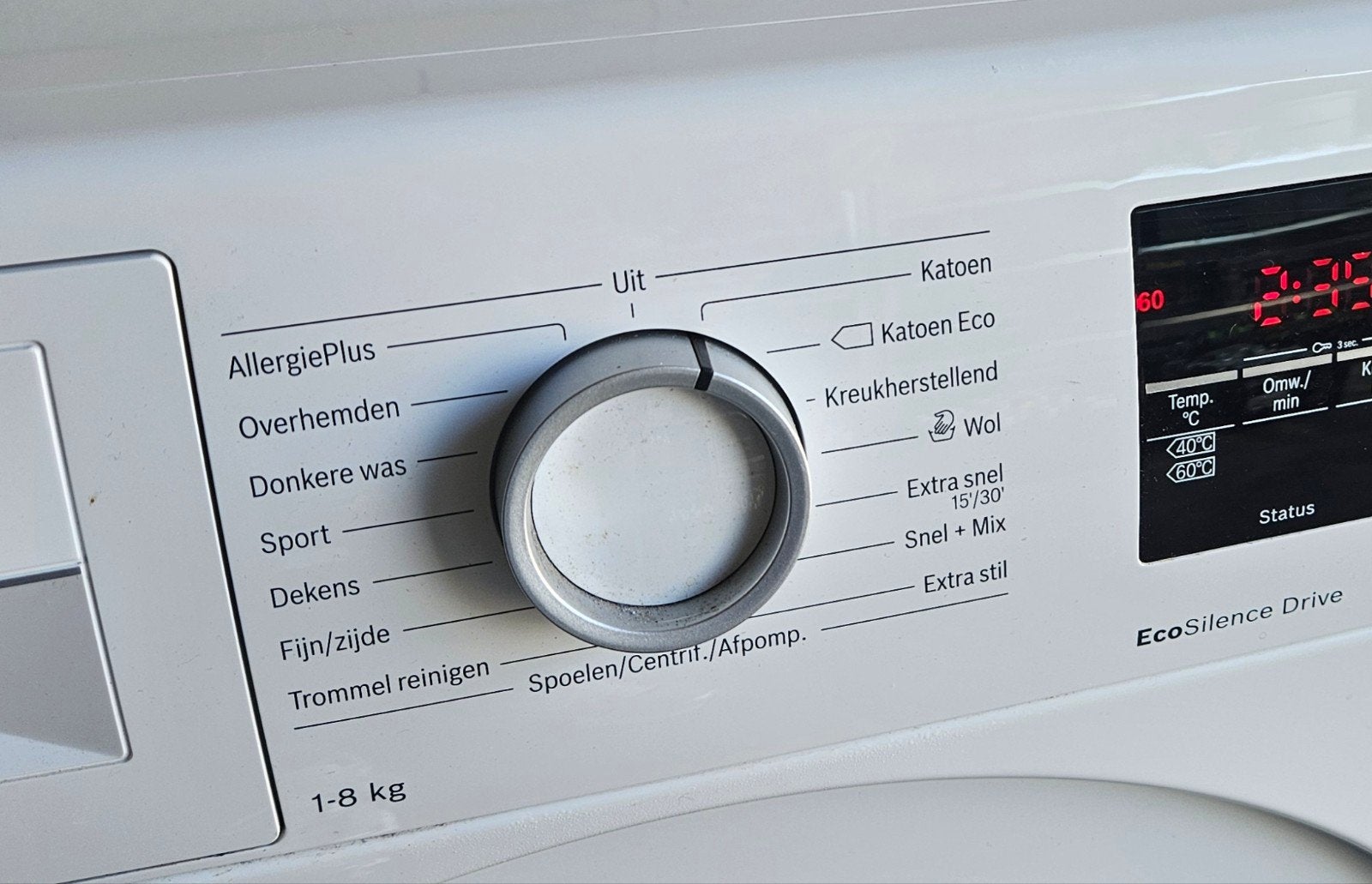 Foto 5 van Z.G.A.N. Wasmachine Bosch WAT284B2NL. 8kg, A+ zuinig!