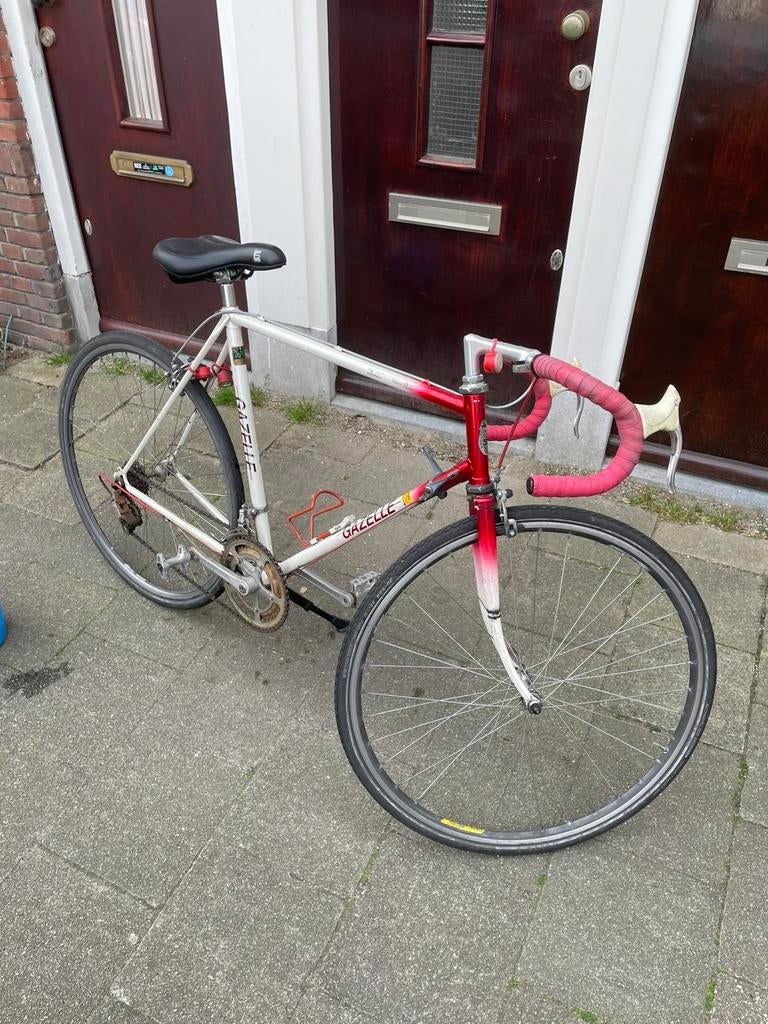 Gazelle racefiets (gratis op te halen), Fietsen en Brommers, Fietsen | Racefietsen, Ophalen, Gebruikt, 10 tot 15 versnellingen