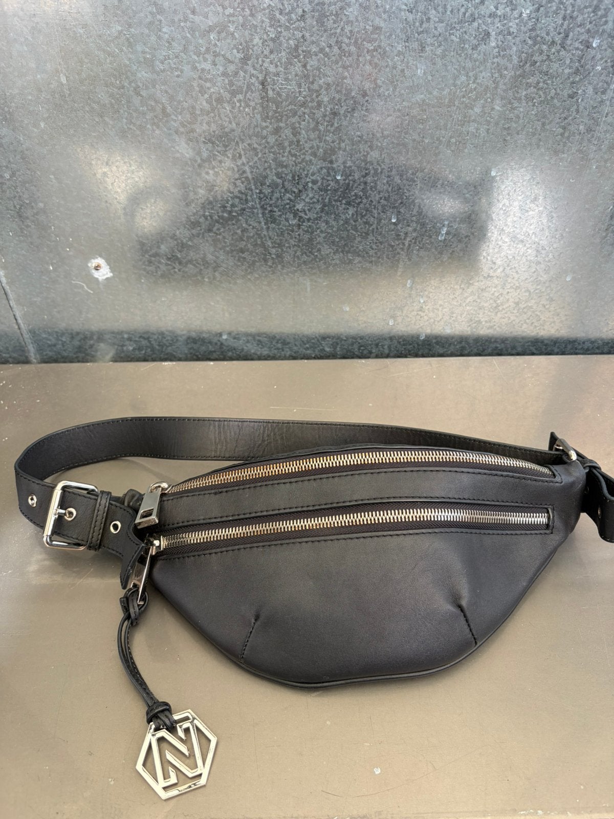 Bumbag banana nikkie fanny pack leather bag heuptas tas, Ophalen of Verzenden, Gebruikt, Zwart