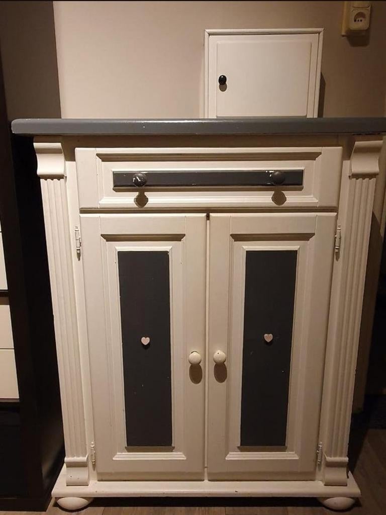 Mooie stevige eikenhouten meidenkast., Ophalen, Gebruikt, Met deur(en), 100 tot 150 cm