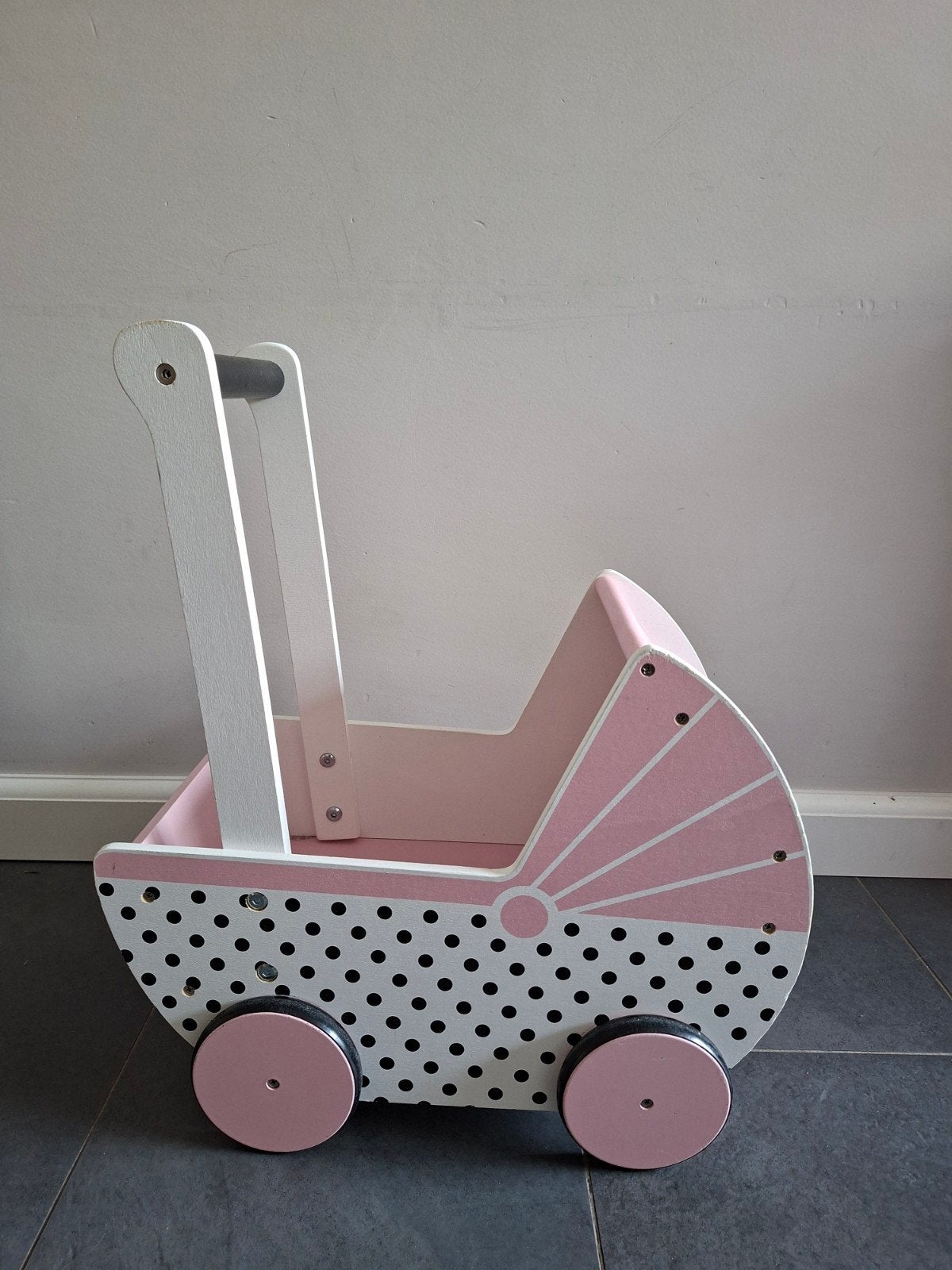 Hema Houten Poppenwagen Roze met Stippen, Ophalen of Verzenden, Gebruikt, Babypop