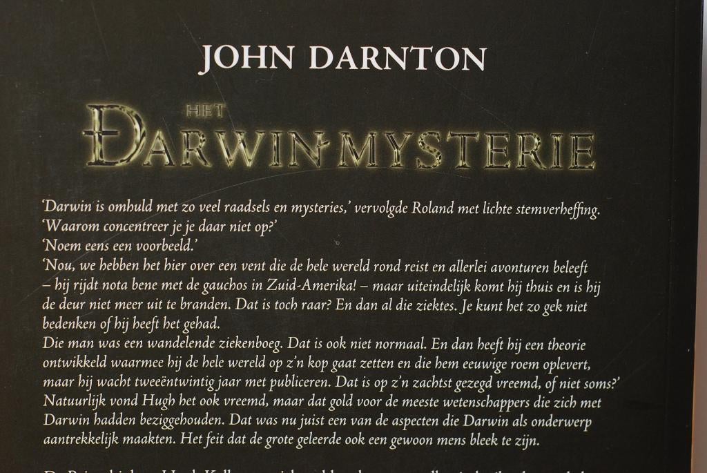 Het Darwin-mysterie - John Darnton (2007), Boeken, Verzenden, Zo goed als nieuw, Amerika