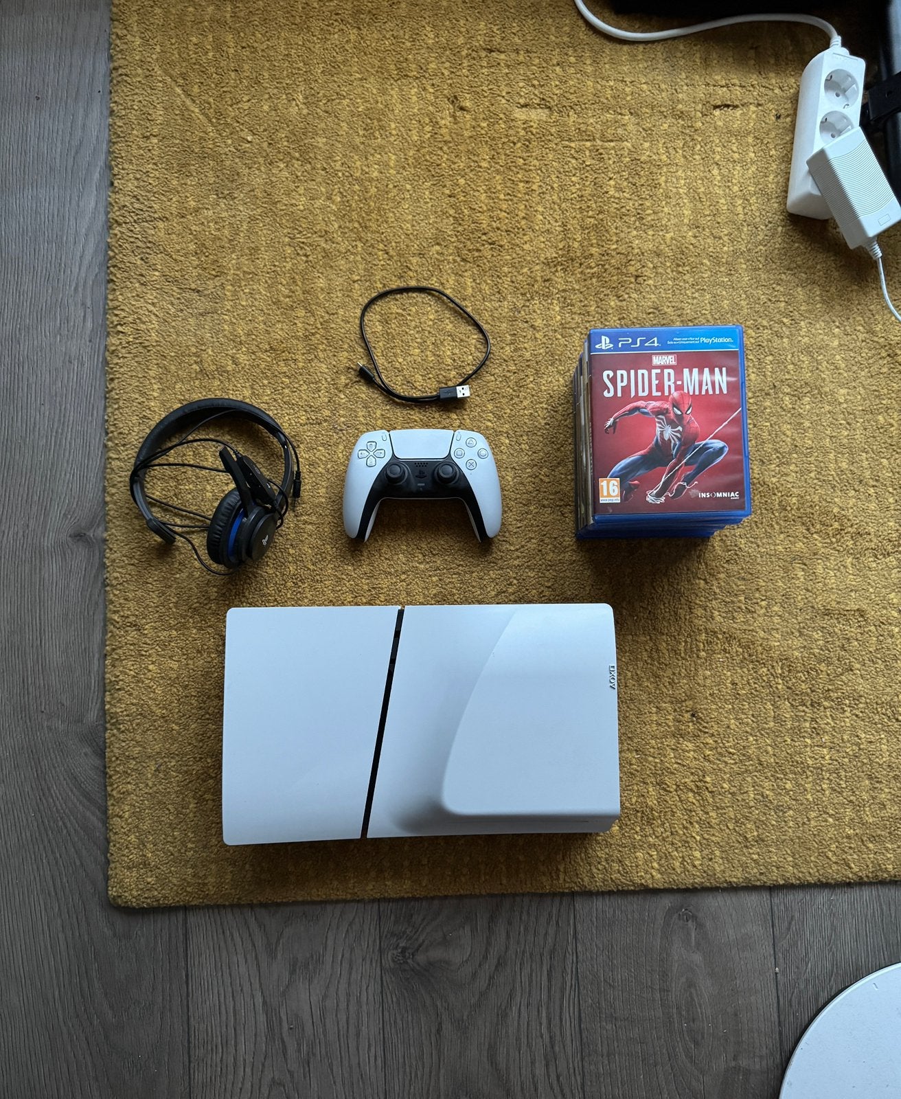 PlayStation 5 Slim - Zo goed als nieuw, aangeschaft in 2024, Ophalen, Zo goed als nieuw