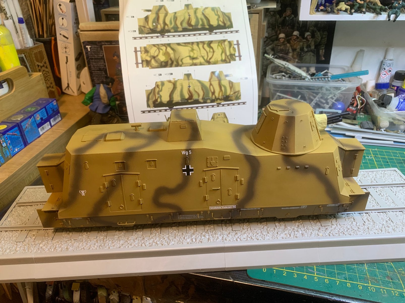 Geschutzwagen schaal 1:35 gebouwd, Overige merken, Gebruikt, Tank, 1:32 tot 1:50