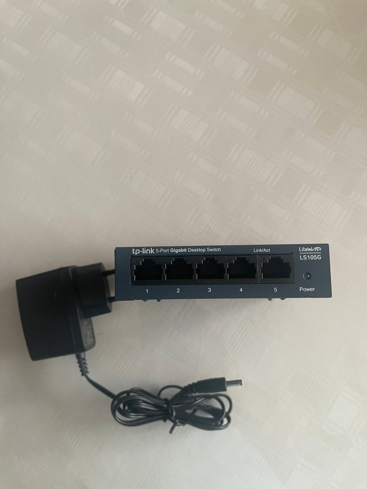 Switch 5 port tp-link LiteWare, Ophalen of Verzenden, Zo goed als nieuw
