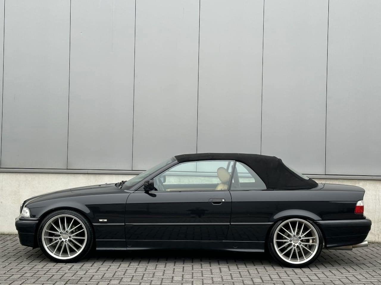 BMW 3-serie Cabrio 318i Executive | Origineel NL | 2de Eigen, foto 4