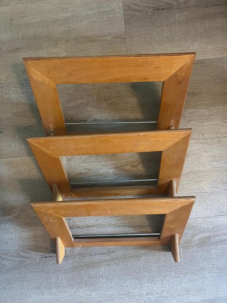 Houten wandrek / tijdschriftenrek — 3 vakken, Ophalen, Gebruikt