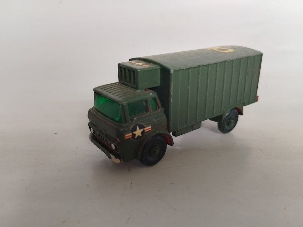 GMC Refrigerator Truck Leger, Matchbox, Ophalen of Verzenden, Zo goed als nieuw, Bus of Vrachtwagen