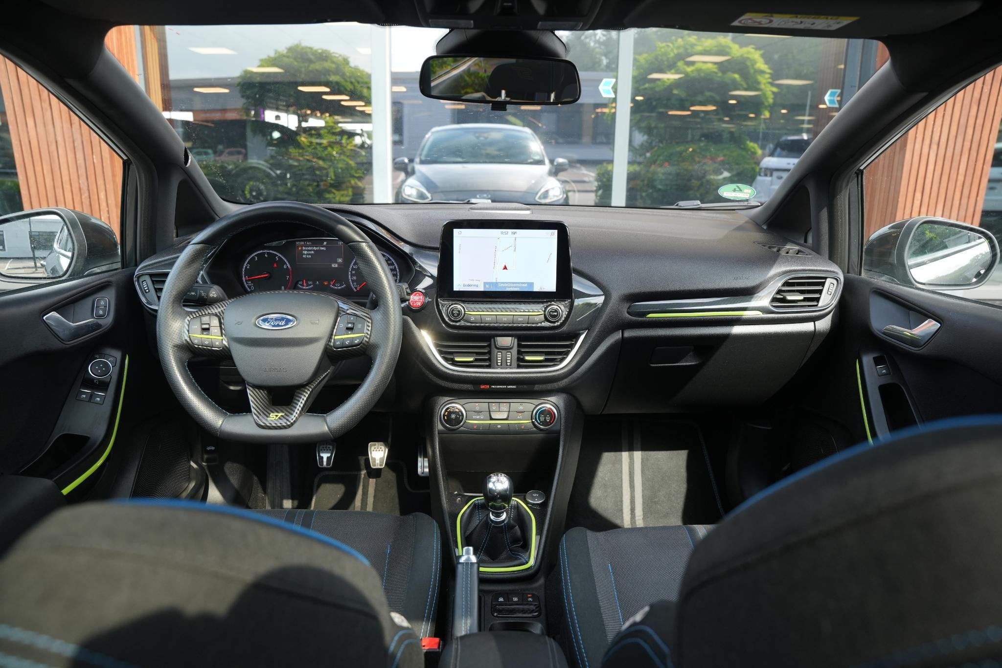 Ford Fiesta 1.5 EcoBoost ST-3 Panoramadak Cruise Recaro LED, Voorwielaandrijving, Euro 6, Leder en Stof, Handgeschakeld