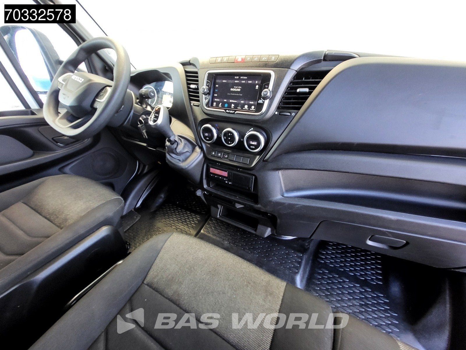 Iveco Daily 70C21 3.0L Automaat 1000KG Laadklep Luchtvering, Automaat, Stof, Gebruikt, Euro 6