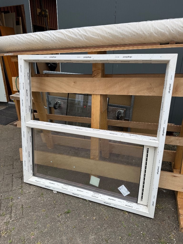 Kozijn 2 ramen draai kiep, Kunststof, Raamkozijn, Zo goed als nieuw, Inclusief glas