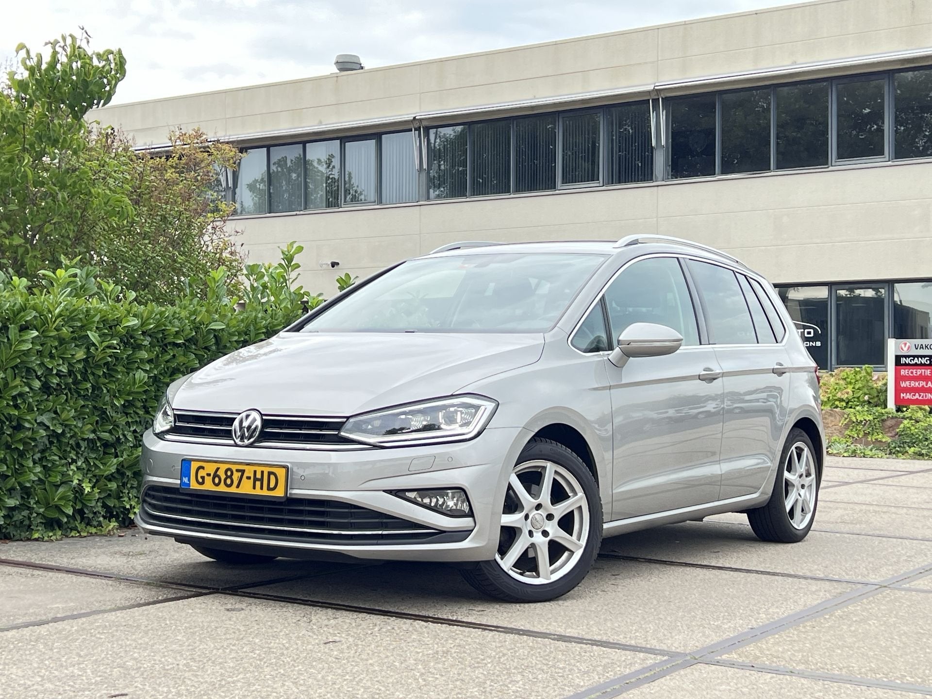 Volkswagen Sharan 2.0 TSI Highline |ELEKTR. STOEL|PANO|CAMER, Euro 5, Gebruikt, Zwart, 4 cilinders