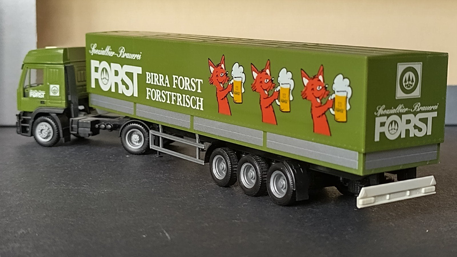 Iveco Eurotech Forst Brauerei Bier 1:87 Herpa Pol, Hobby en Vrije tijd, Verzenden, ., Nieuw, Herpa