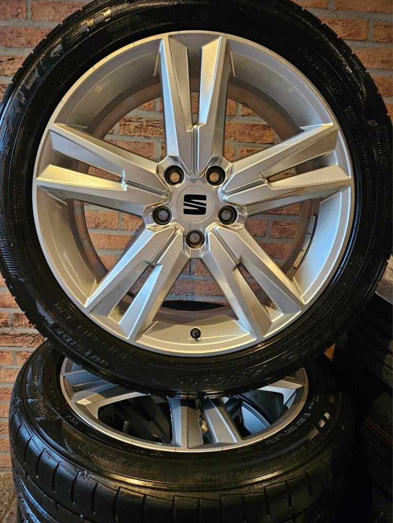 18 inch Seat Ateca FR Velgenset 5x112 Falken 215-50R18 4-5mm, Ophalen, Seat