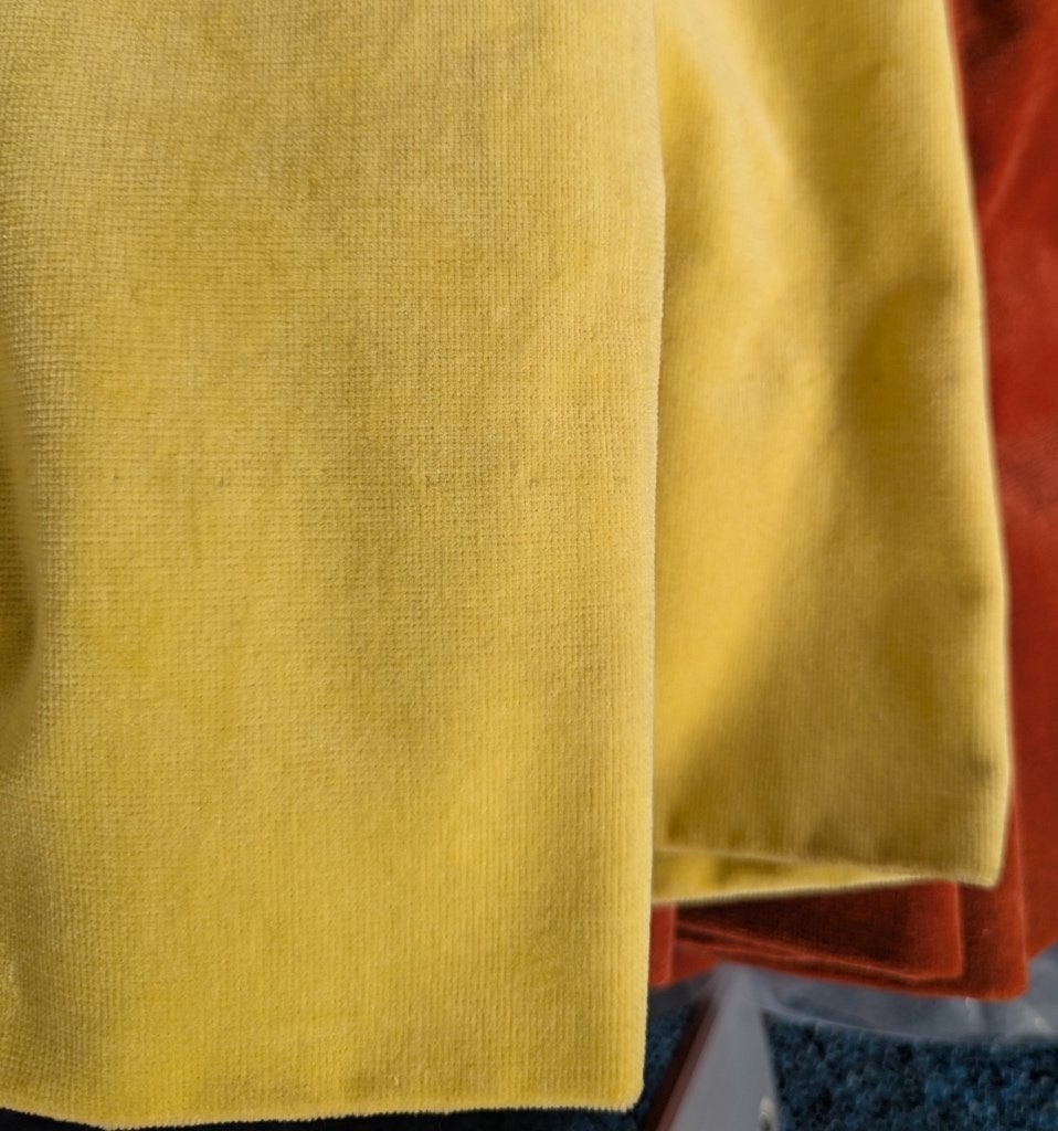 Velours Gordijn Hema - Lime - Groen - 260cm - 241cm hoog, Huis en Inrichting, Ophalen, 241 cm, Gebruikt, Overige merken