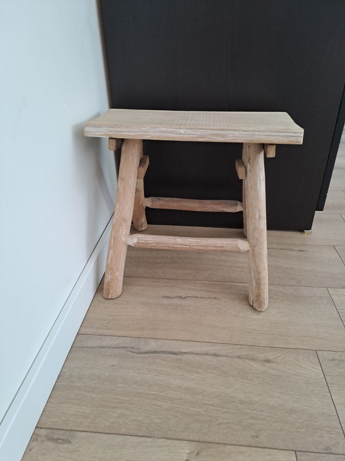 Houten krukje, Huis en Inrichting, Krukjes, Ophalen, Hout