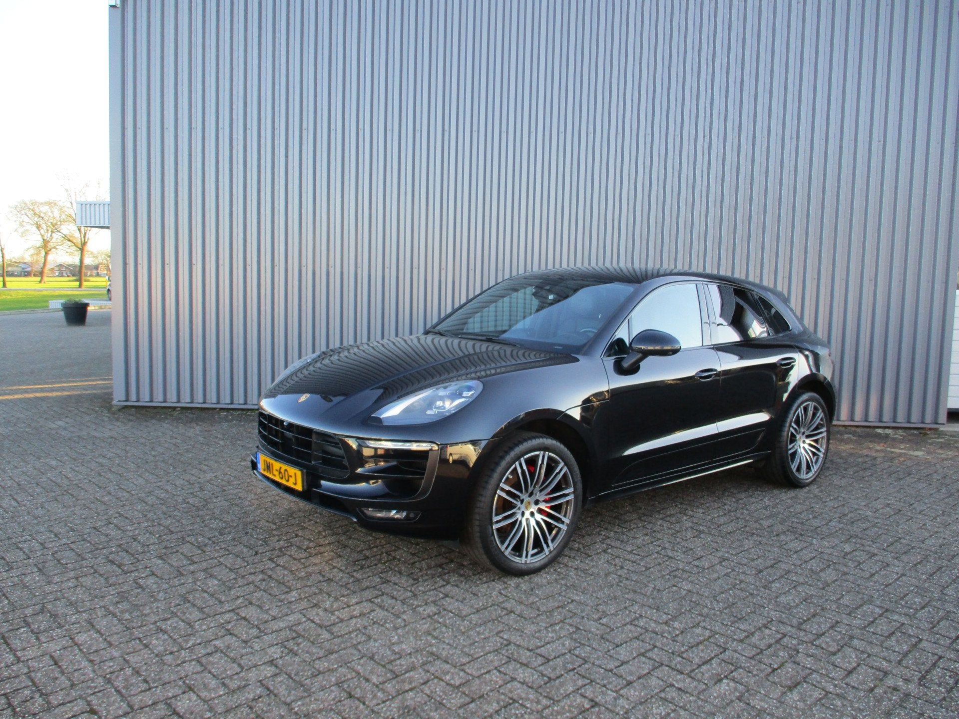 Porsche Macan 3.0 GTS 361 pk Leer Navi Trekhaak (bj 2017), Automaat, Gebruikt, Zwart, Bedrijf