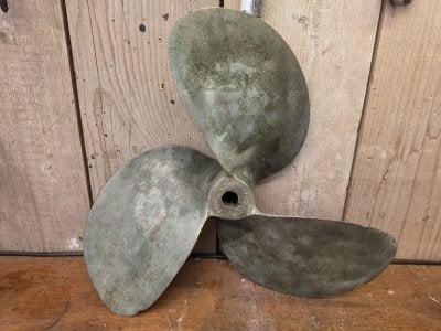 Schroef messing RH D:450 mm as: 30mm