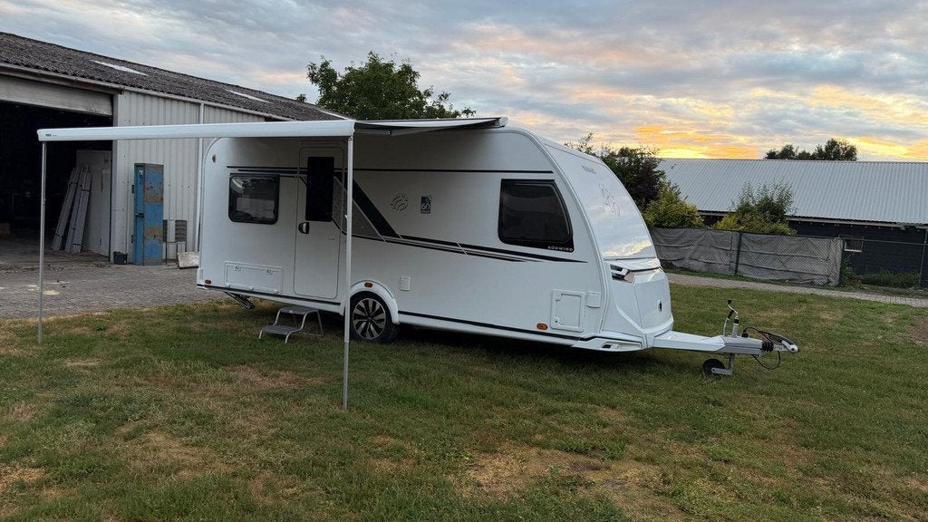 Knaus sudwind W01 60 jahre 60 jahre mover, airco, luifel, ga, Vast bed, Kruizemunt 22
7892AB  KLAZIENAVEEN, NL, Rondzit, Autobedrijf van Veggel