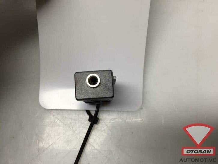 vw audi seat skoda vag aux aansluiting media in 5q0035724, Auto-onderdelen, Gebruikt, Volkswagen, Volkswagen AG, Berliner Ring 2
38440  Wolfsburg, DE