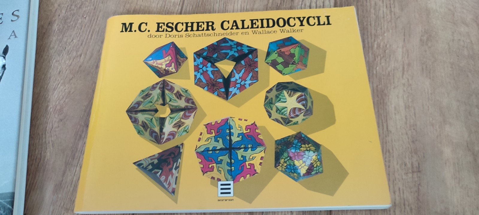 M.C. Escher Kaleidocycli -geometrische figuren COMPLEET, Ophalen of Verzenden, Zo goed als nieuw