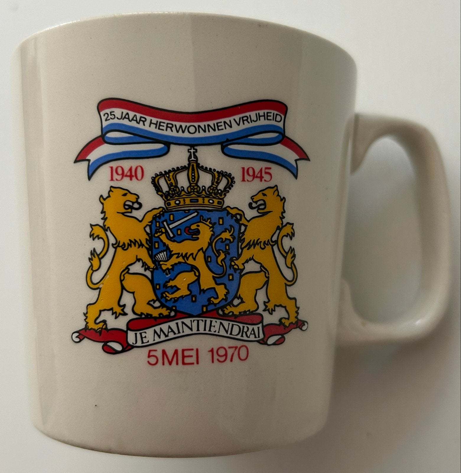 Mok 25 Jaar Herwonnen Vrijheid 1940-1945 - 5 Mei 1970, Ophalen of Verzenden, Zo goed als nieuw