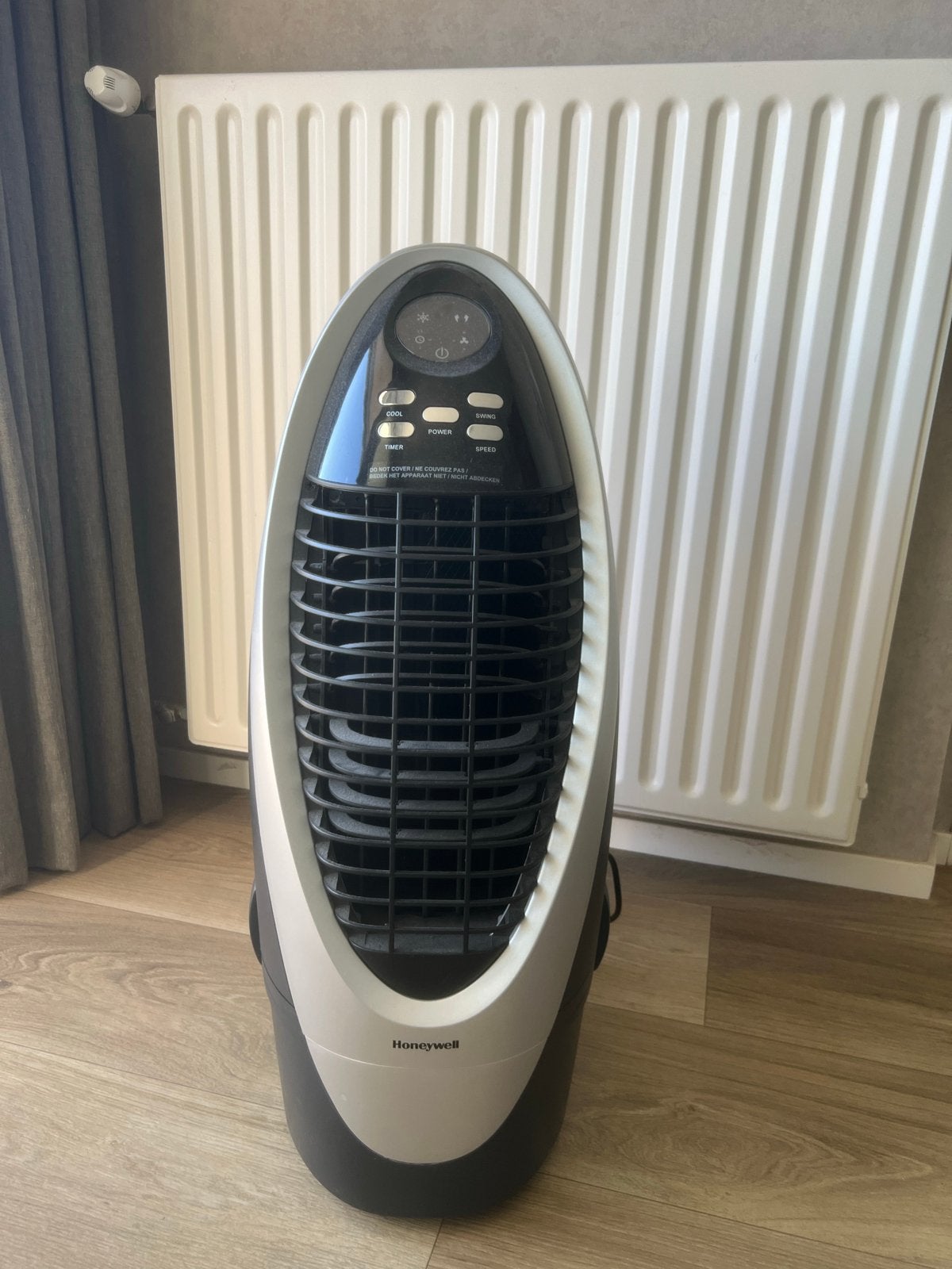 Honeywell Luchtkoeler/Ventilator - Zwart/Zilver, Ophalen of Verzenden, Ventilator met afstandsbediening, Gebruikt, Torenventilator