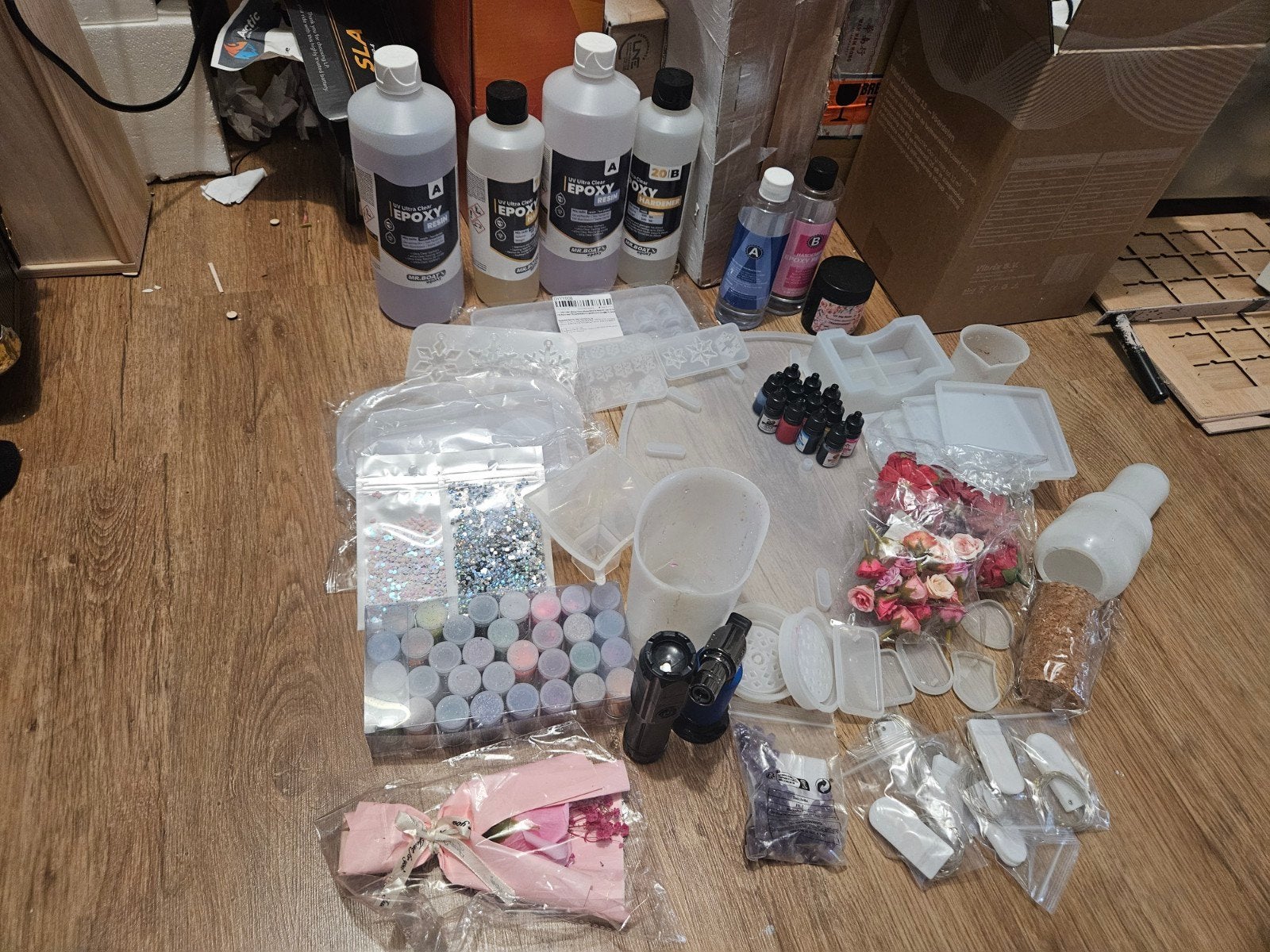 Grote epoxy set met mallen en pigmenten, Ophalen of Verzenden