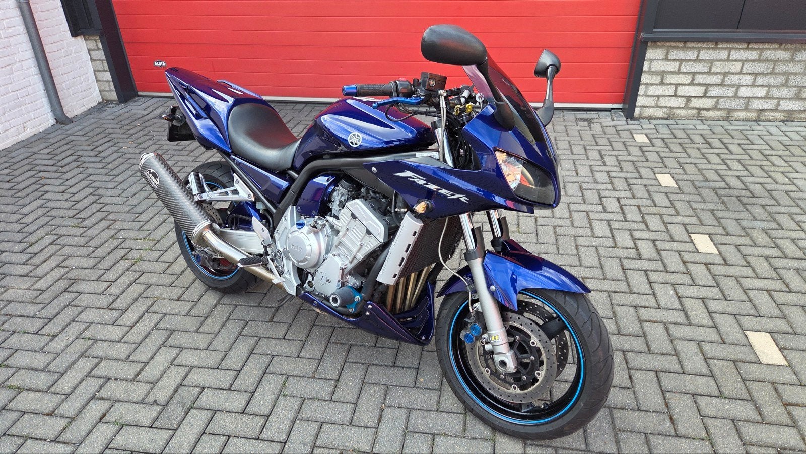 Yamaha Fazer 1000 143pk  (2005), Handvatverwarming, 4 cilinders, Particulier, Toermotor