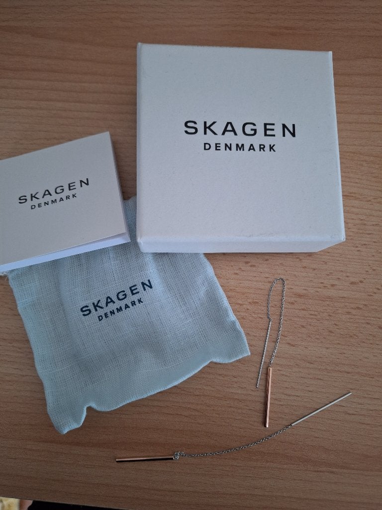Skagen Kariana zilverkleurige oorbellen, Hangers, Nieuw, Ophalen of Verzenden, Zilver
