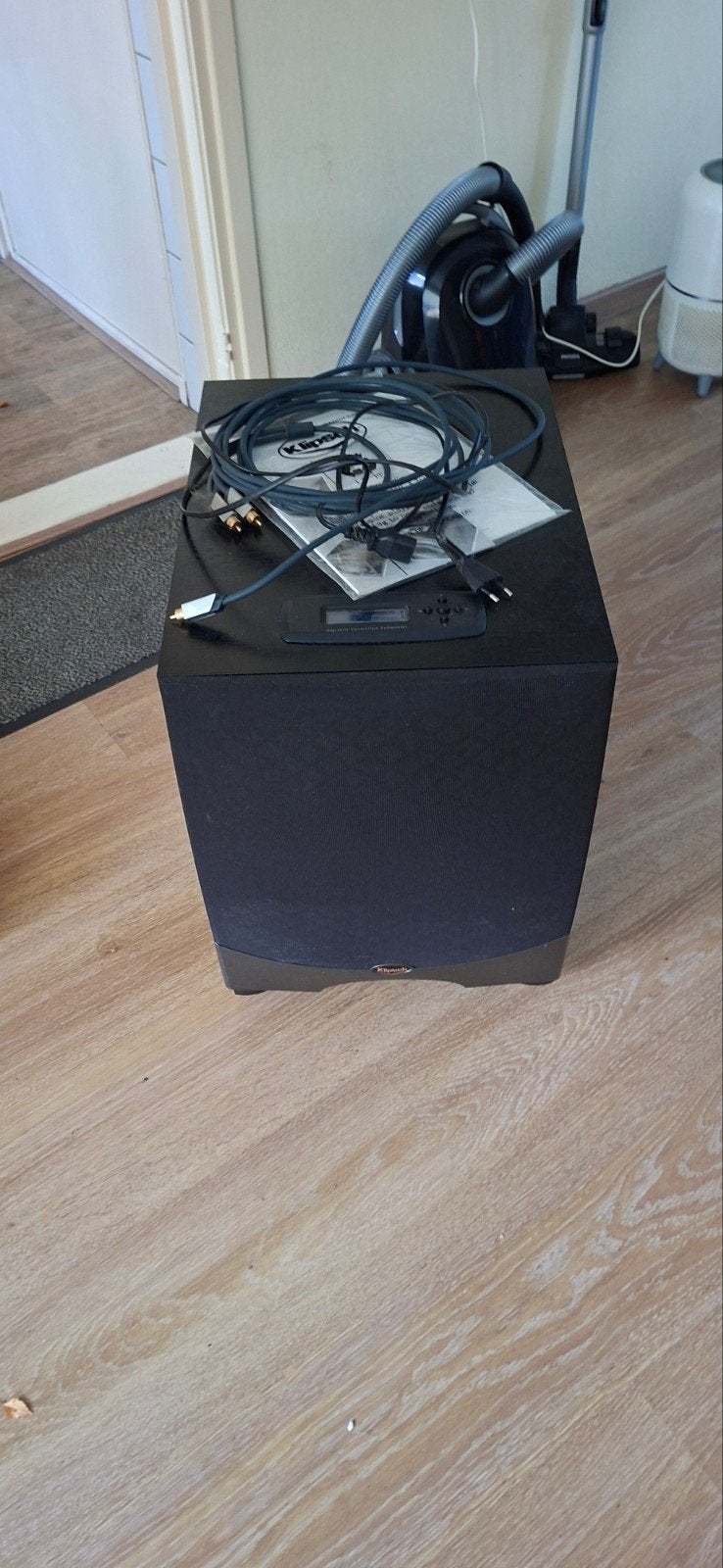 klipsch basswoefer, Ophalen