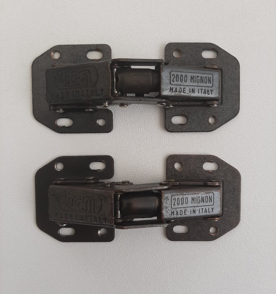 2x Mignon 2000 Opschroefscharnier met veer, Ophalen, Zo goed als nieuw, IJzer, Scharnier