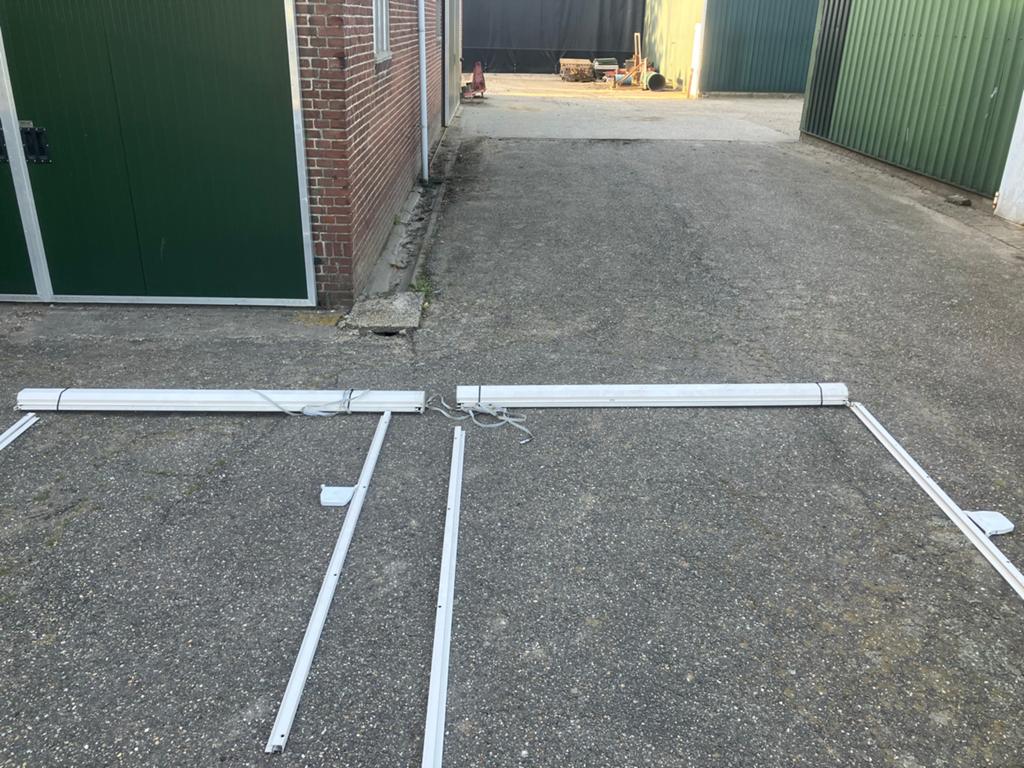 Creme zonnescherm (210 cm breed) en (110 cm breed), Ophalen, Gebruikt, Overige typen, Minder dan 250 cm
