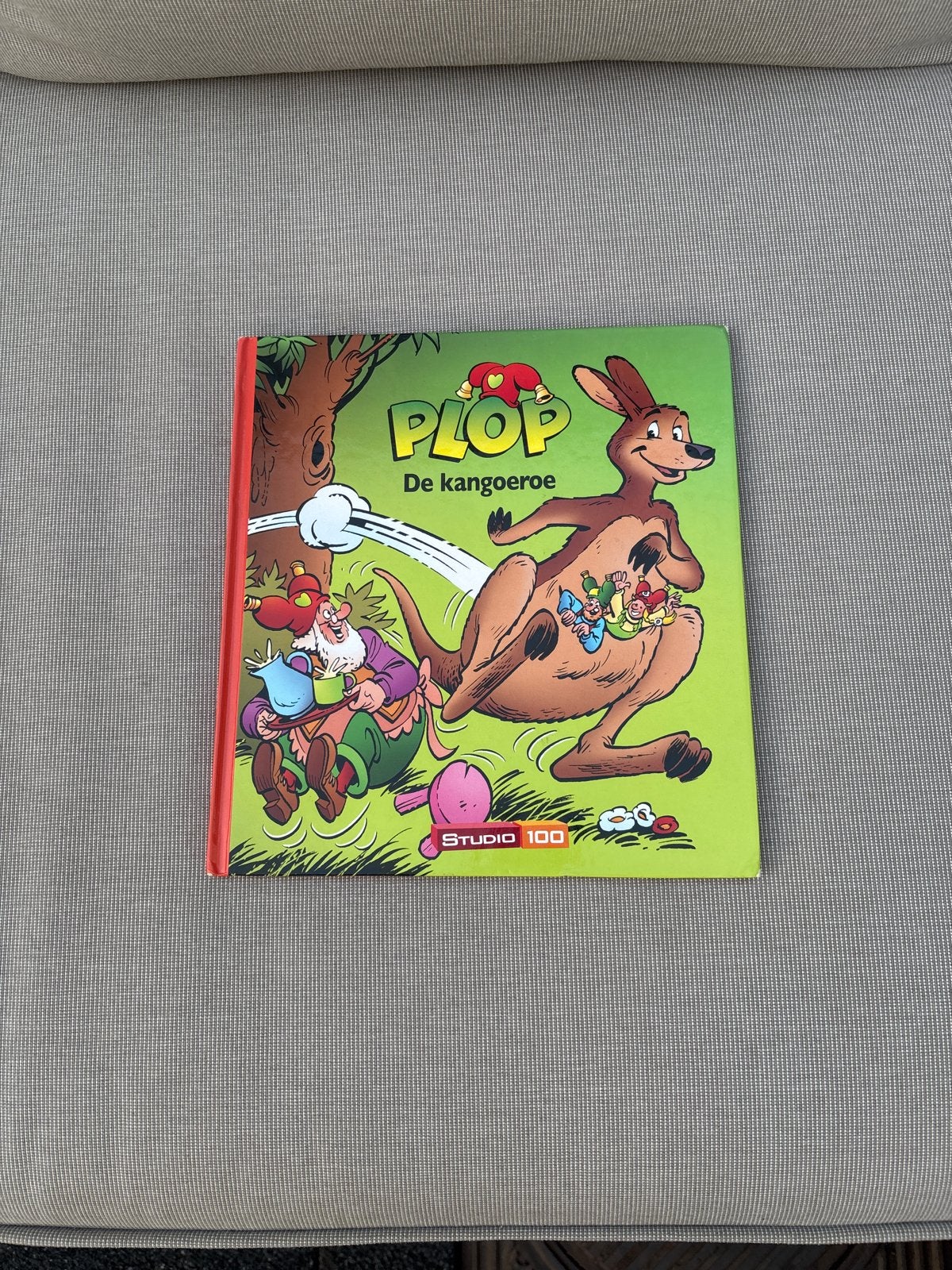 Plop De Kangoeroe - Studio 100 Kinderboek, Gelezen, Fictie algemeen, Jongen of Meisje, Ophalen of Verzenden