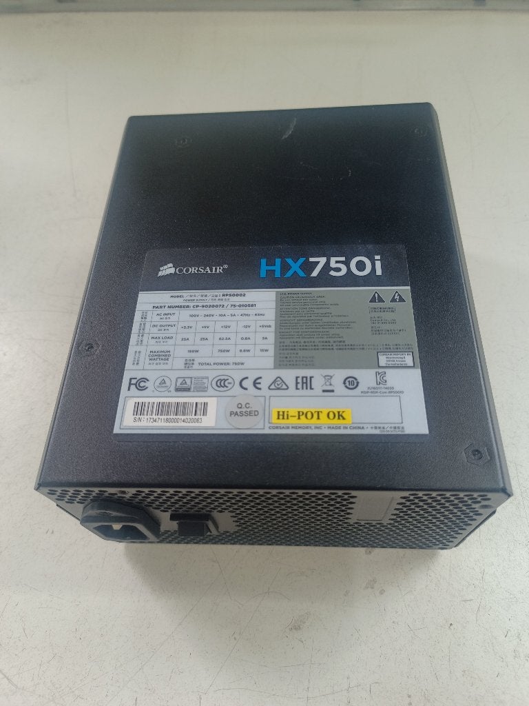 PC voeding Corsair HX750i, Computers en Software, Interne voedingen, Ophalen of Verzenden, Zo goed als nieuw