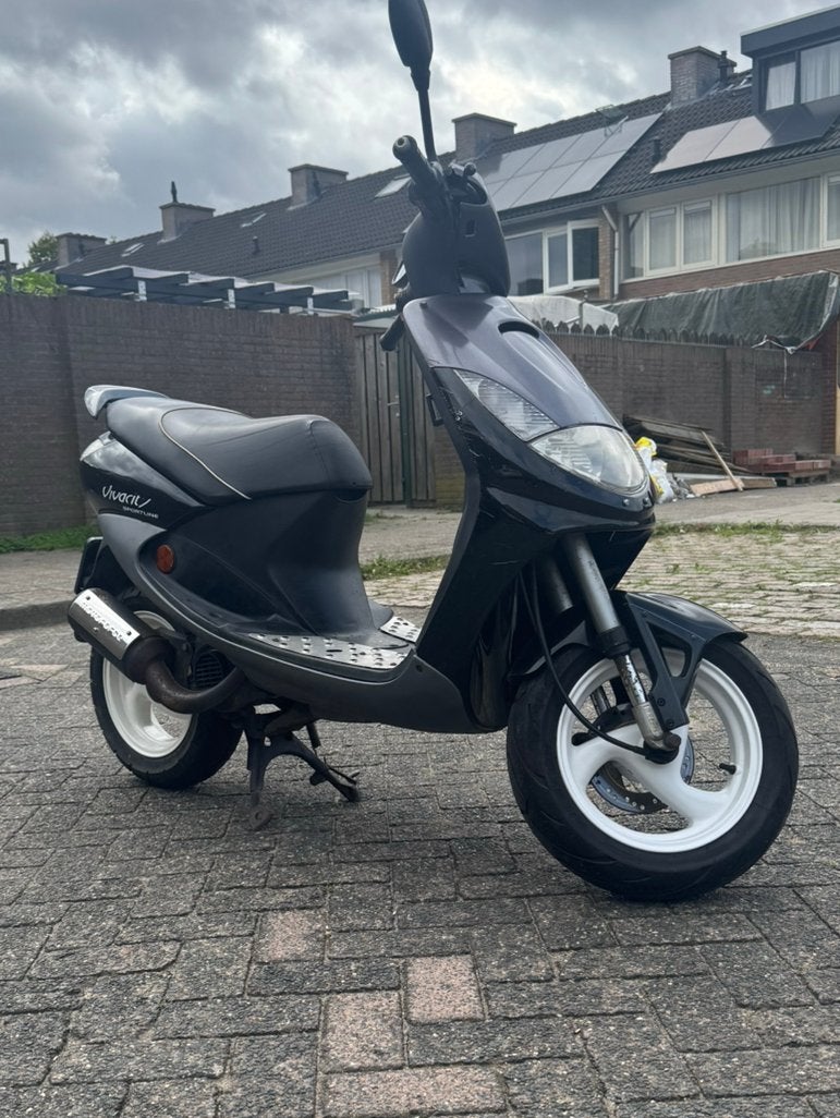 Vivacity te koop peugeot, Fietsen en Brommers, Gebruikt, Maximaal 45 km/u, Ophalen of Verzenden, Benzine