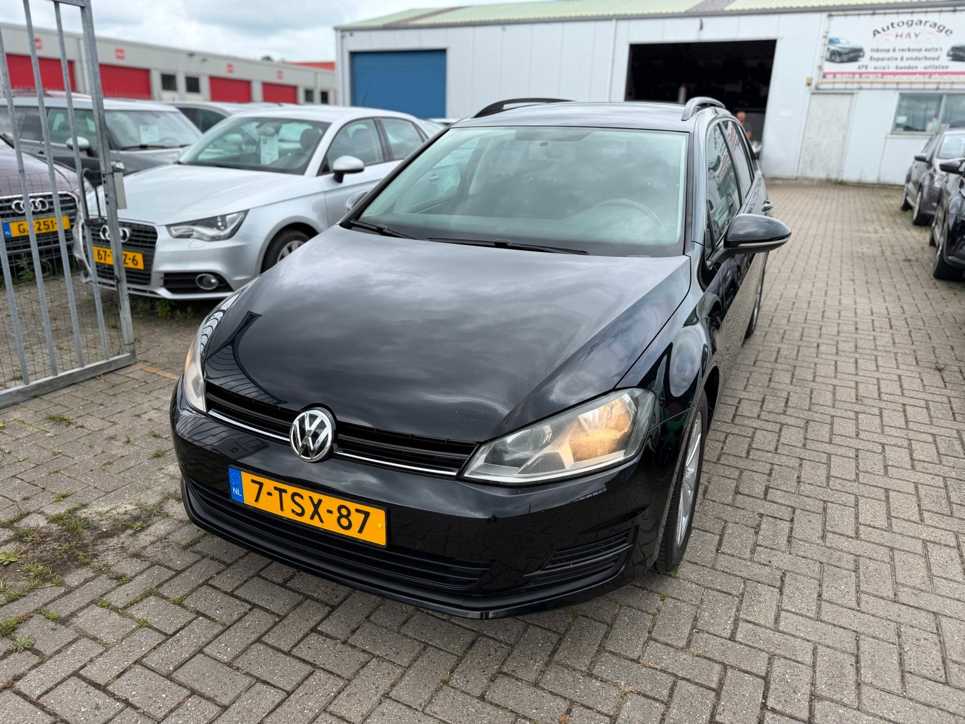 Volkswagen Golf Variant 1.2 TSI Trendline, Auto's, Euro 5, Gebruikt, 4 cilinders, Origineel Nederlands