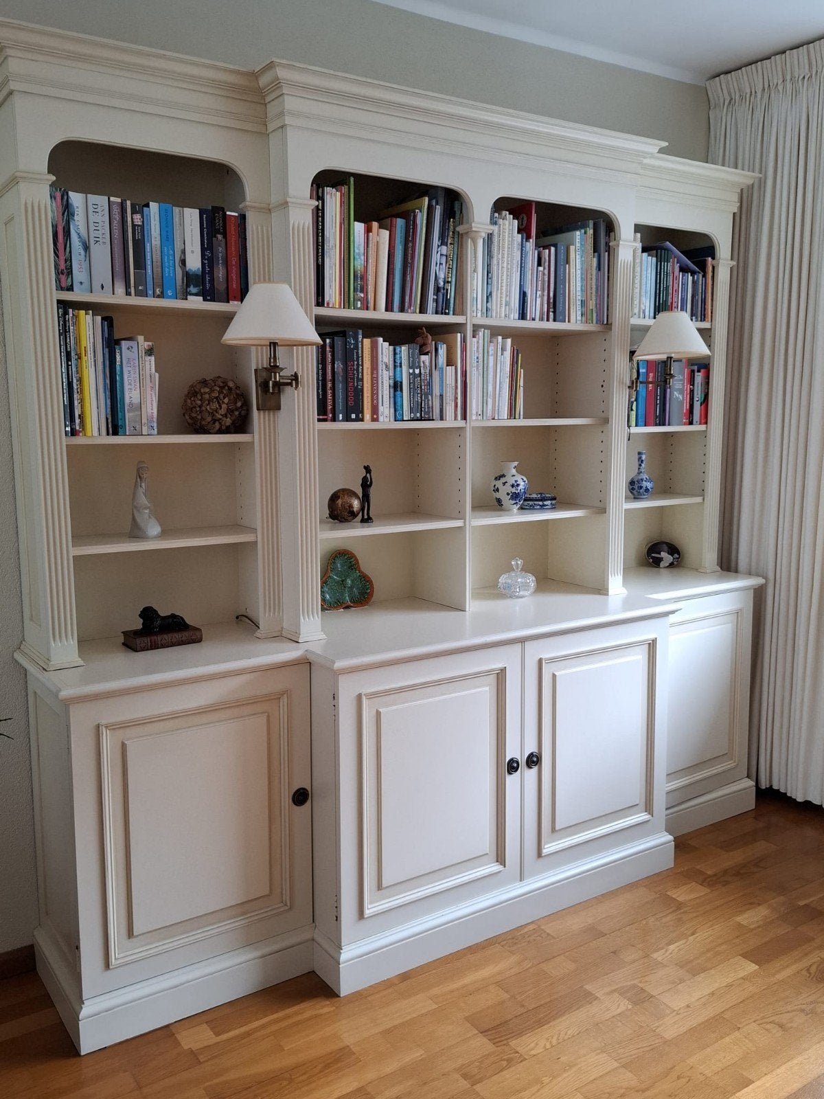 Elegante wandkast / buffetkast, Ophalen, 200 cm of meer, 200 tot 250 cm, 50 tot 75 cm