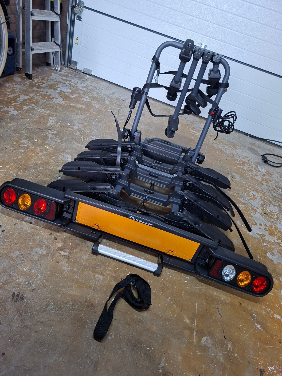 Peruzzo Pure Instinct 4 fietsendrager - Zo goed als nieuw, Ophalen, 3 fietsen of meer, Elektrische fiets, Zo goed als nieuw