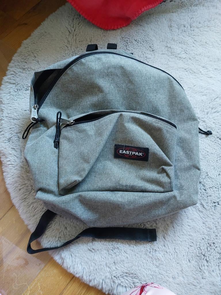 Eastpak tas in goede staat, 45 tot 60 cm, Gebruikt, 25 tot 40 cm, Ophalen of Verzenden