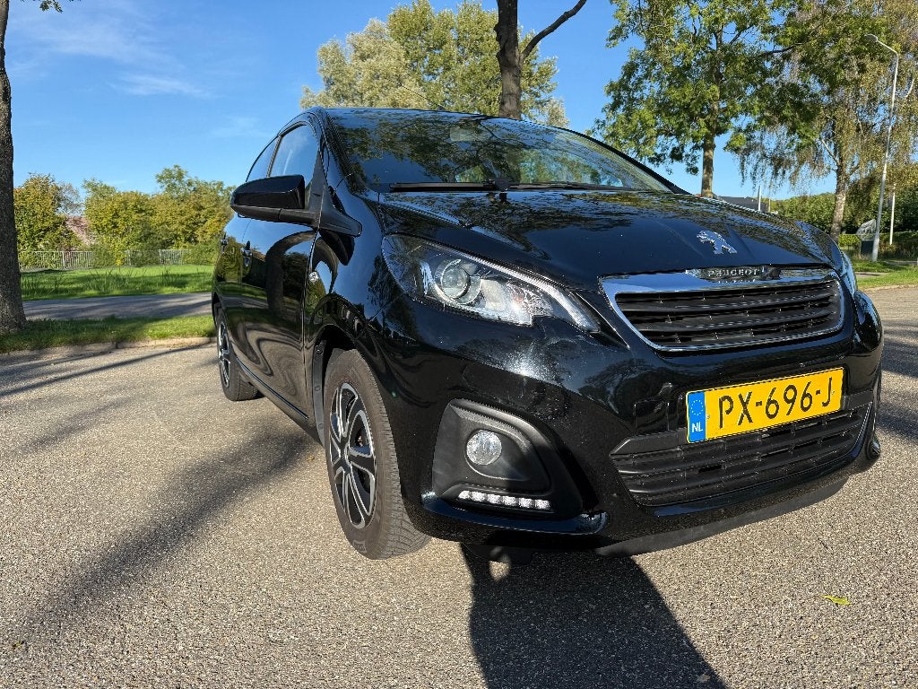Peugeot 108 1.0 12V E-vti Blue Lion 2017 Carplay Airco LED, Voorwielaandrijving, Dealer onderhouden, Stof, Zwart