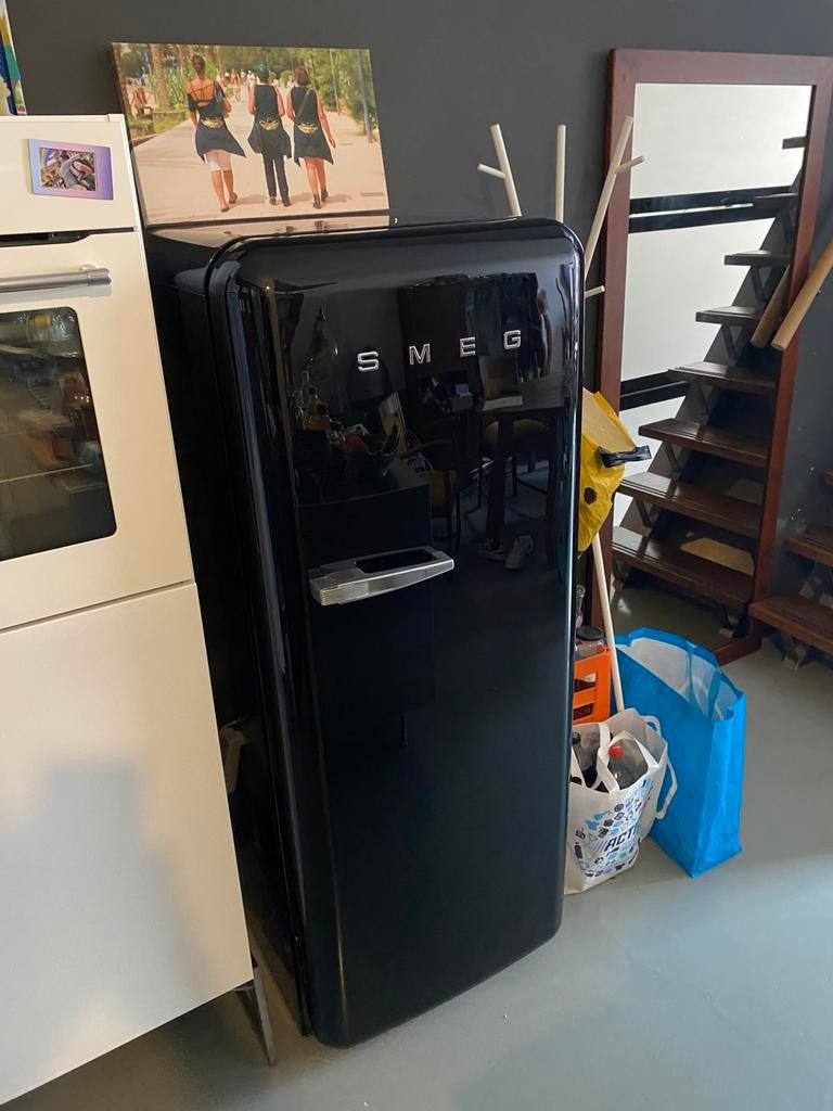 ZGAN zwarte SMEG FAB28RBL5 RETRO KOELKAST, Witgoed en Apparatuur, Koelkasten en IJskasten, Ophalen, 200 liter of meer, 60 cm of meer