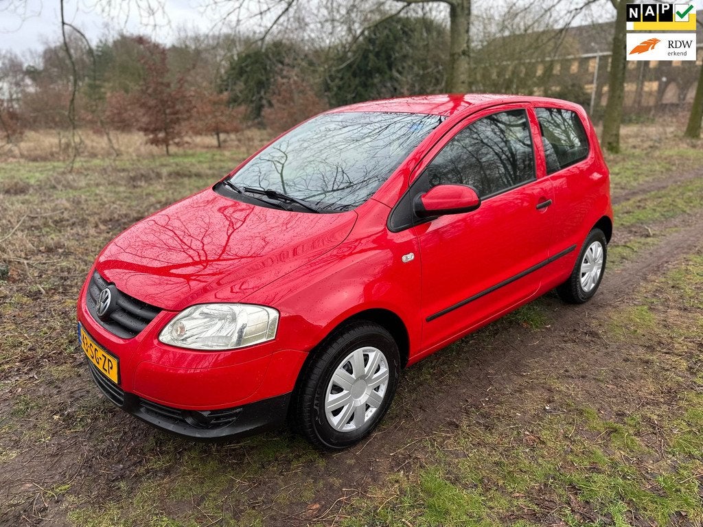 Volkswagen Fox 1.2 Trendline apk t/m 03-02-2027, Auto's, Volkswagen, Voorwielaandrijving, Airbags, 4 stoelen, 1198 cc