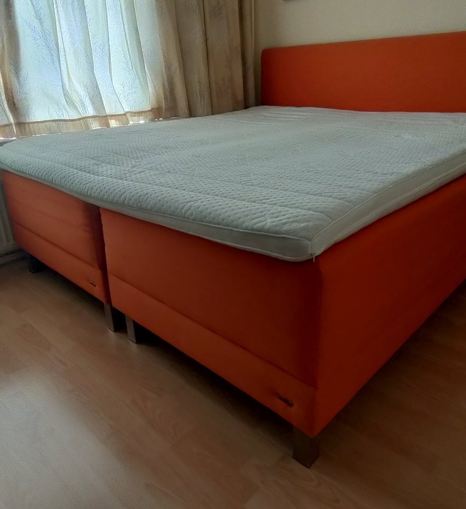 Bed king size inclusief dekmatras, Ophalen, Overige materialen, Gebruikt, Overige kleuren