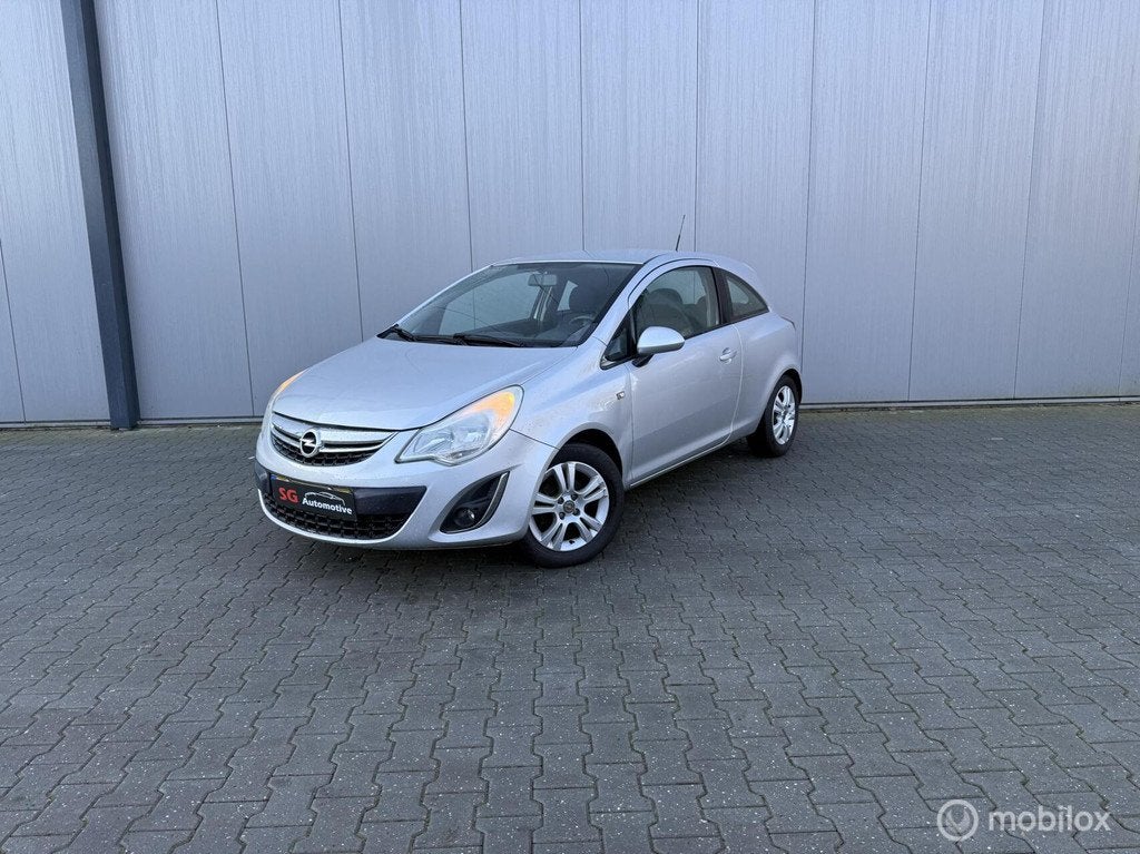 Opel Corsa 1.3 CDTi EcoFlex S/S Cosmo nieuwe apk, Auto's, Voorwielaandrijving, Euro 5, 1063 kg, Gebruikt