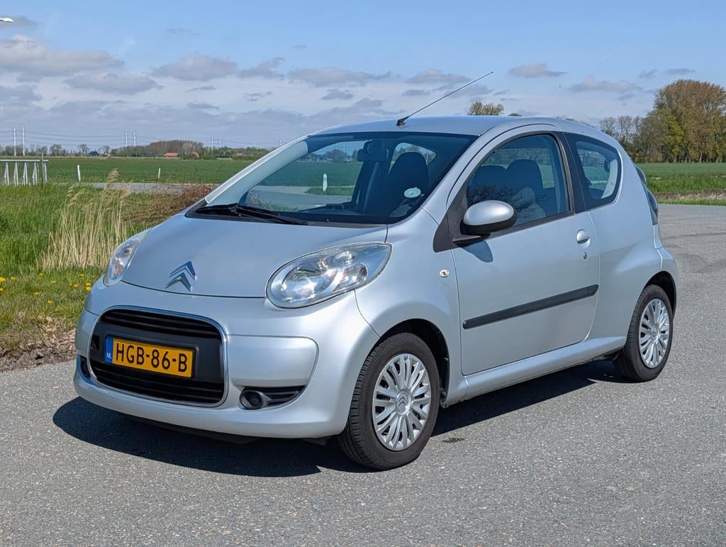 Citroën C1 2010 123dkm + set winterbanden, Auto's, Voorwielaandrijving, Stof, Zwart, 4 stoelen