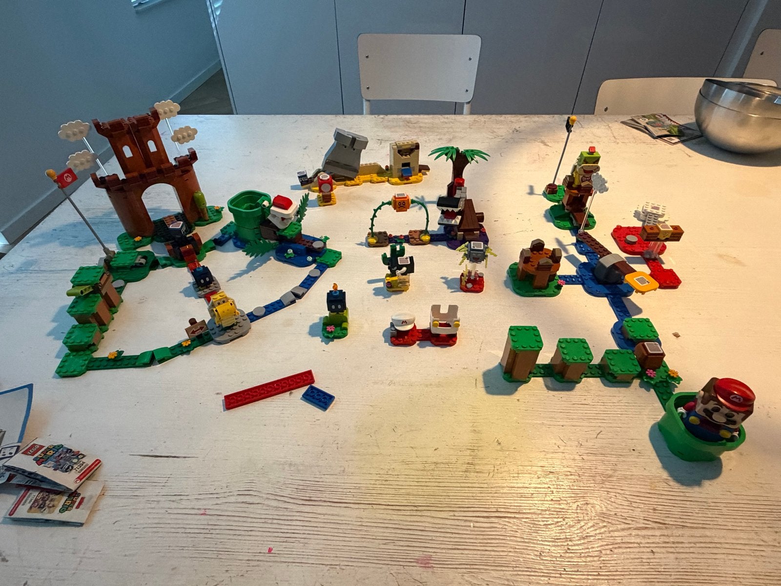 Grote LEGO Super Mario set met diverse uitbreidingen, Gebruikt, Lego, Ophalen of Verzenden, Complete set