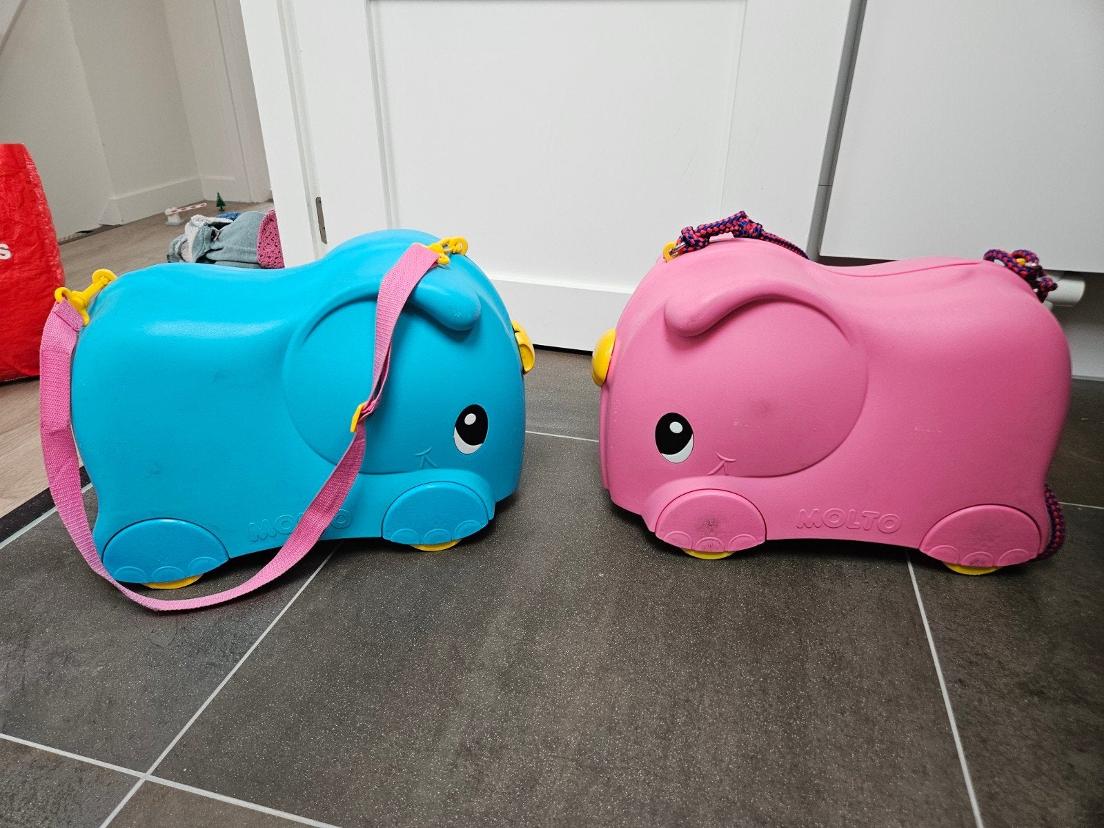 Molto Meerijdkoffer - Roze of Blauw Kinderkoffer, Ophalen, Gebruikt
