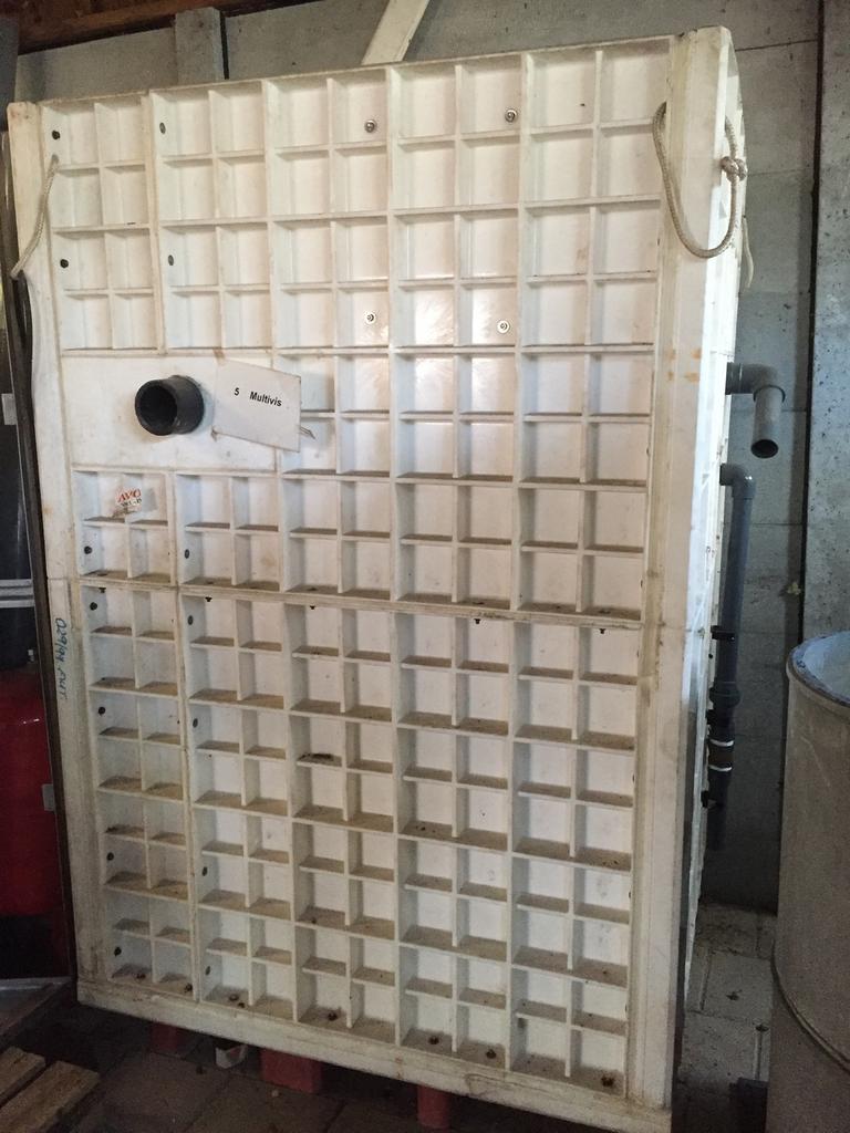 Watervat kunststof 2500 liter, ook als septictank, 150 liter of meer, Ophalen of Verzenden, Gebruikt, Kunststof