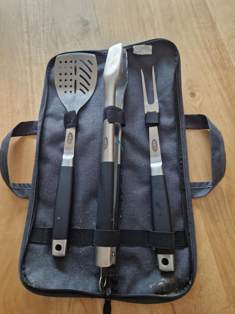 BBQ Gereedschap Set - Spatel, Tang, Vork in Hoes, Ophalen, Gebruikt, Boretti